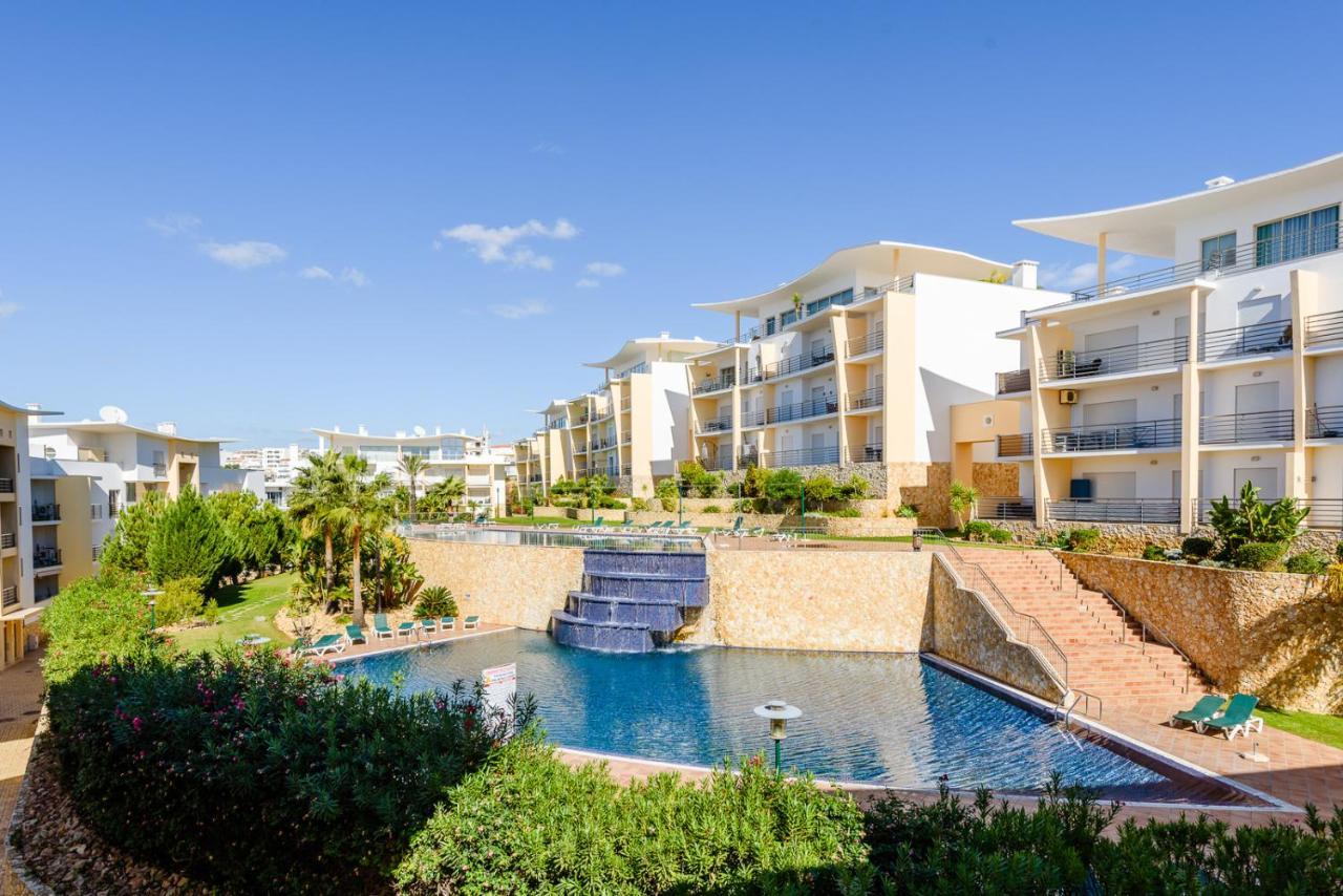 Bnb Homes Ocean View Apartment With Relax Terrace, 2 Swimming Pools & Tennis Court Albufeira Kültér fotó