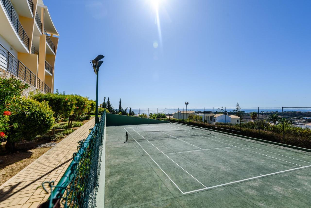 Bnb Homes Ocean View Apartment With Relax Terrace, 2 Swimming Pools & Tennis Court Albufeira Kültér fotó