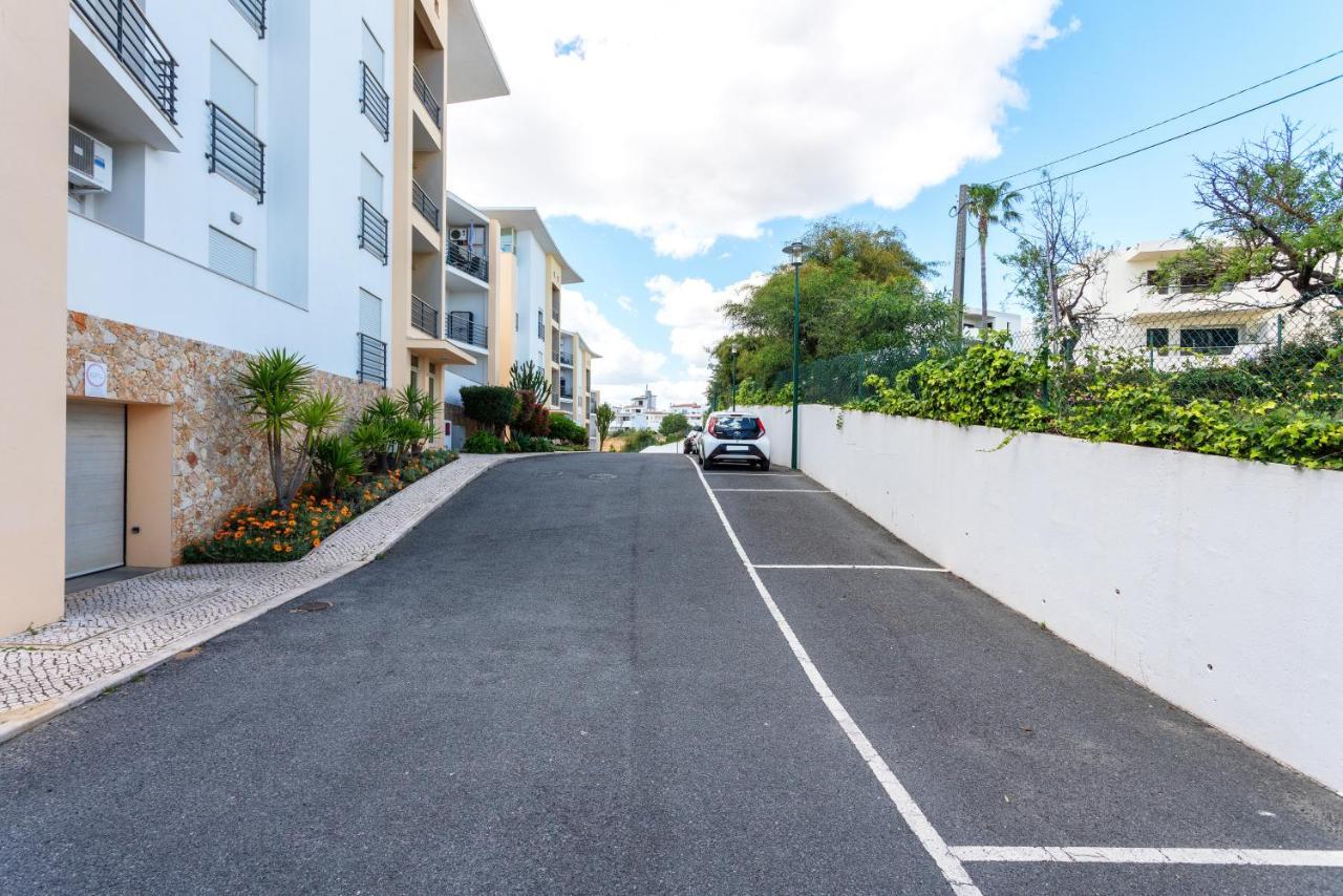 Bnb Homes Ocean View Apartment With Relax Terrace, 2 Swimming Pools & Tennis Court Albufeira Kültér fotó