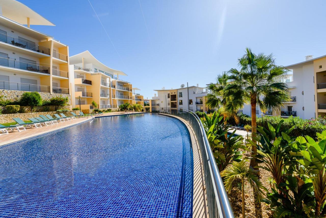 Bnb Homes Ocean View Apartment With Relax Terrace, 2 Swimming Pools & Tennis Court Albufeira Kültér fotó