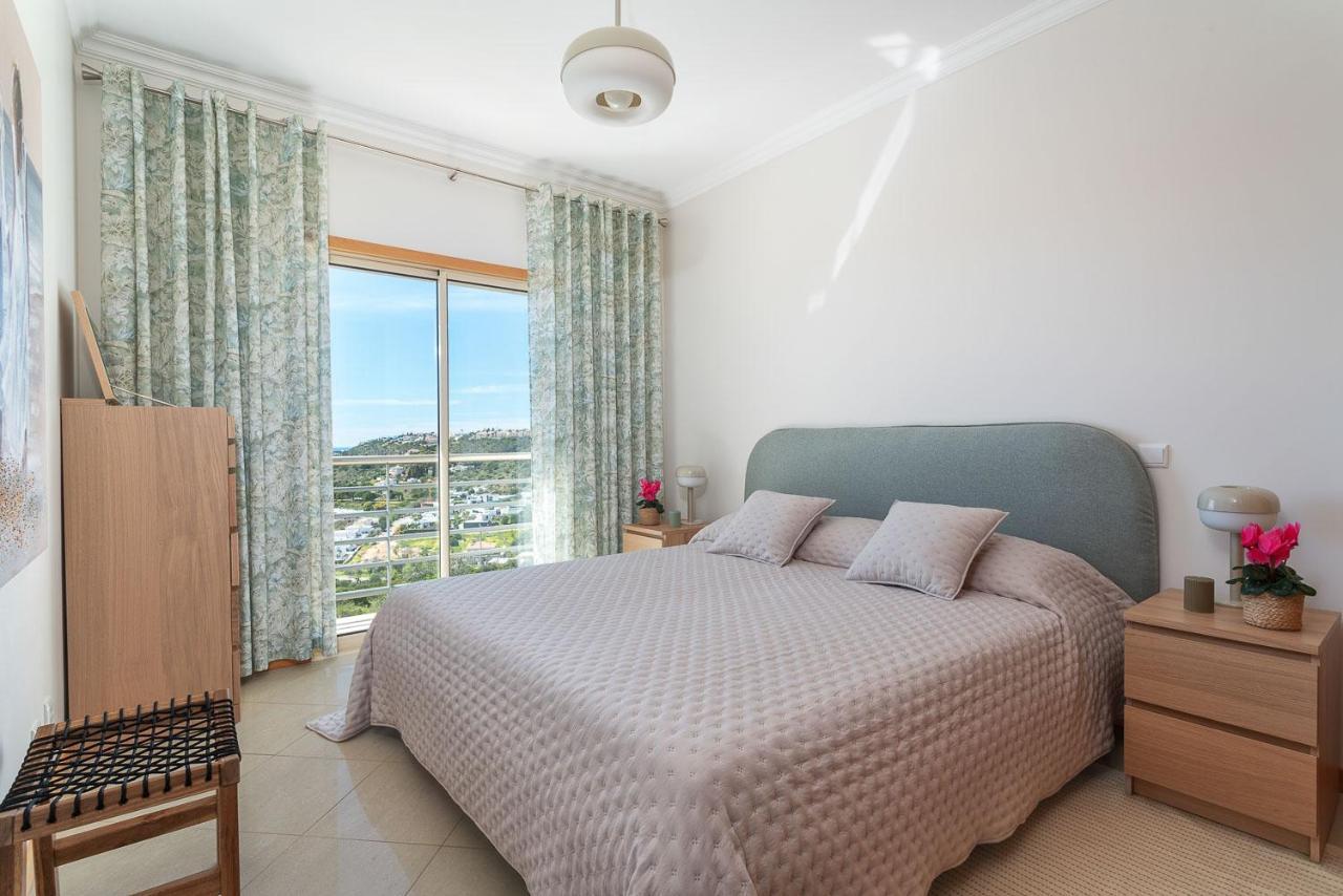 Bnb Homes Ocean View Apartment With Relax Terrace, 2 Swimming Pools & Tennis Court Albufeira Kültér fotó