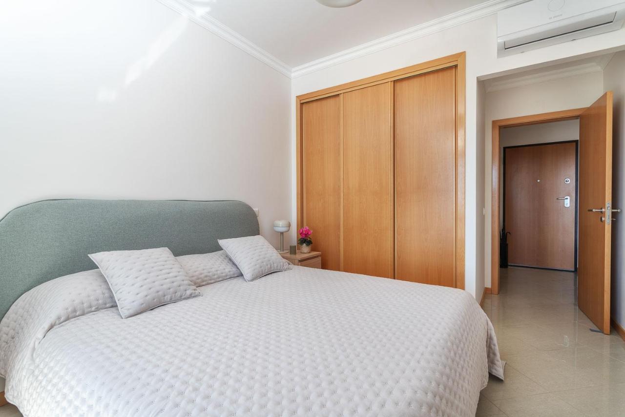 Bnb Homes Ocean View Apartment With Relax Terrace, 2 Swimming Pools & Tennis Court Albufeira Kültér fotó