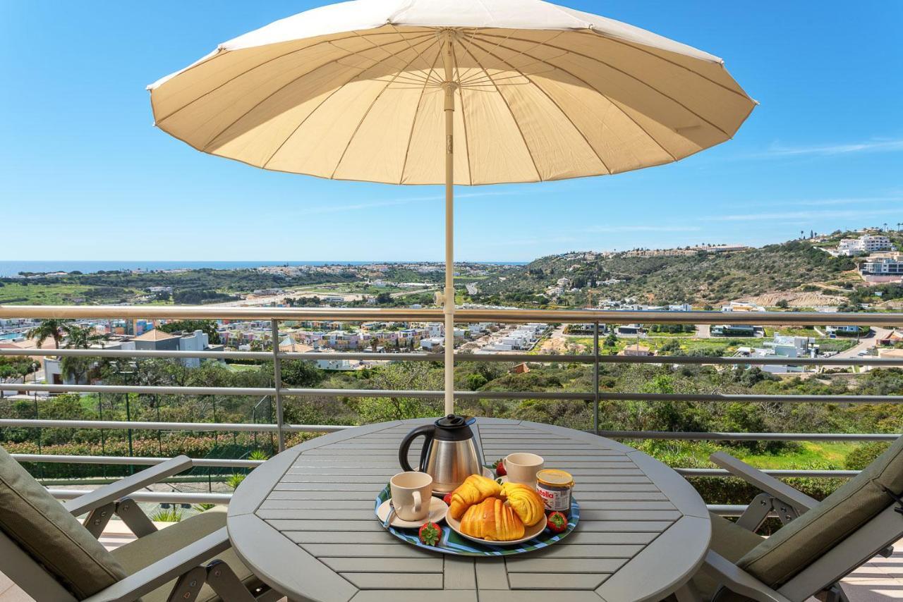 Bnb Homes Ocean View Apartment With Relax Terrace, 2 Swimming Pools & Tennis Court Albufeira Kültér fotó